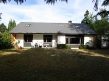 R�ckansicht mit Garten und Terrasse SANKT AUGUSTIN-NIEDERBERG, freist. EinFamH mit 6-7 Zimmern, ca. 160 m� WNfl., + Keller, 839 m� GrSt.