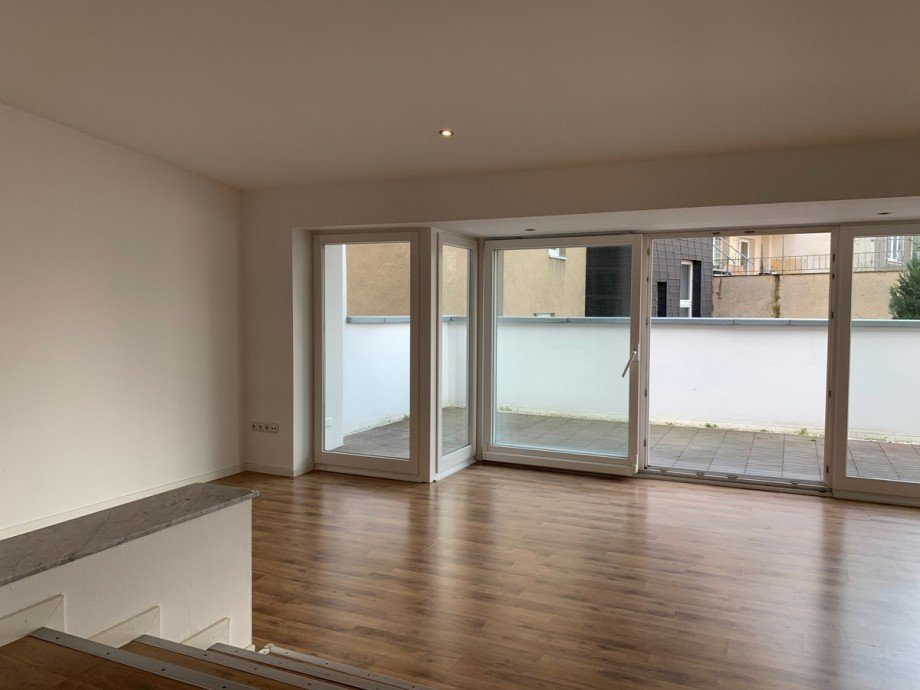 Ansicht Wohn,- Esszimmer Etagenwohnung K�ln