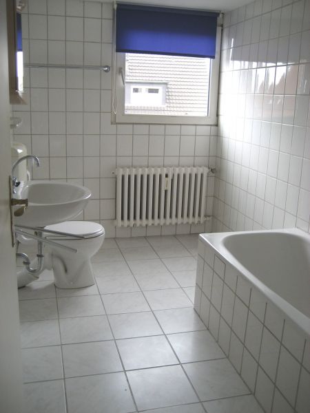 Badezimmer Ansicht 1 Dachgeschosswohnung Troisdorf