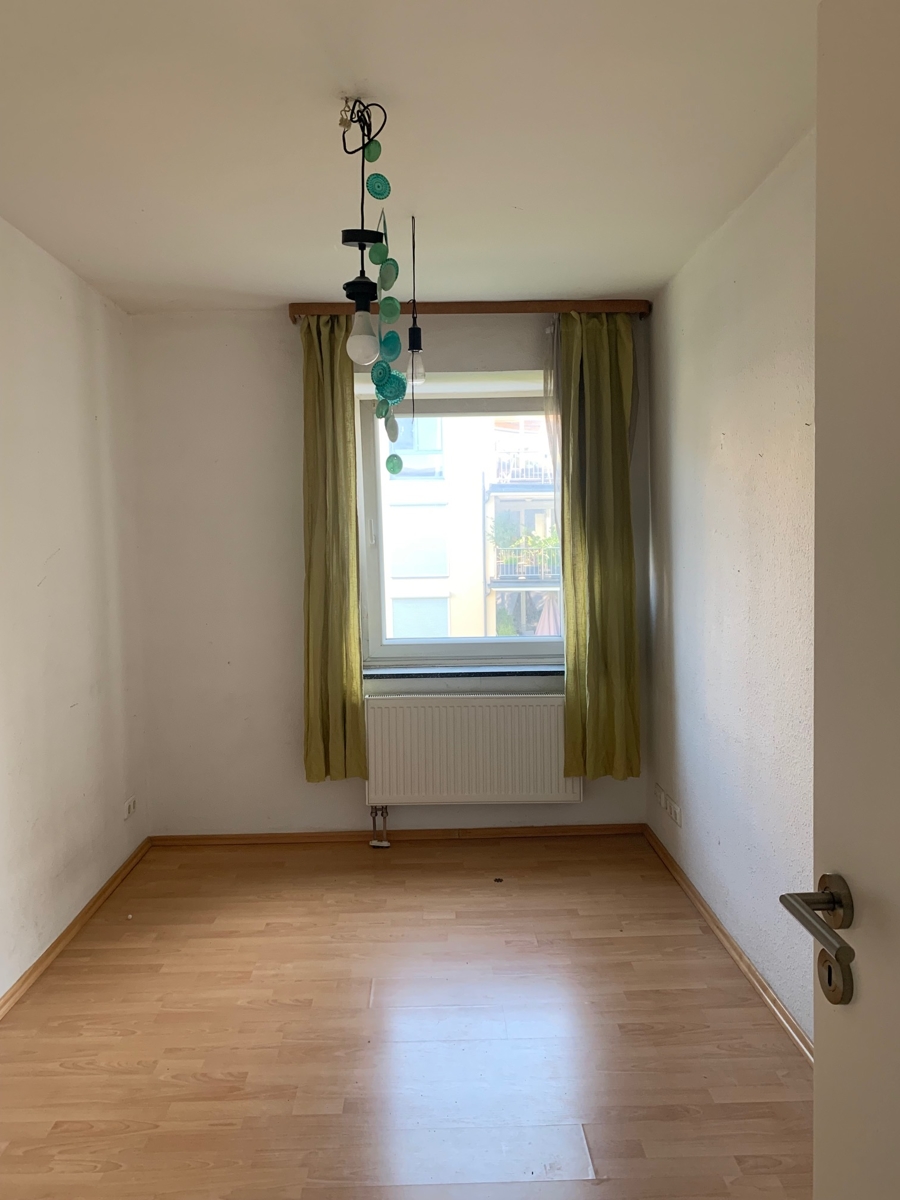 Arbeits,- G�stezimmer Etagenwohnung Siegburg