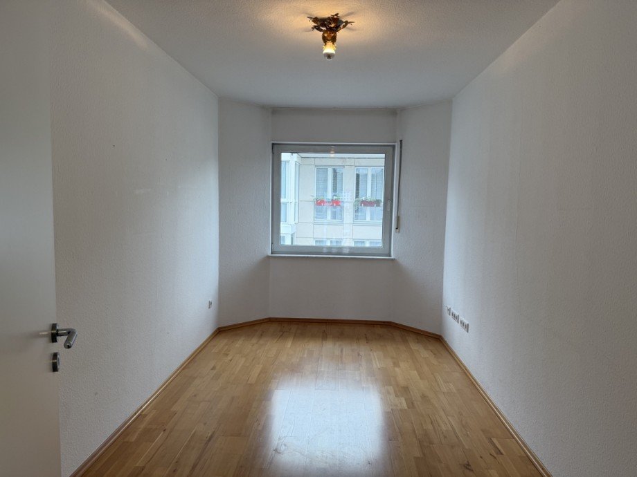 - Etagenwohnung Bonn