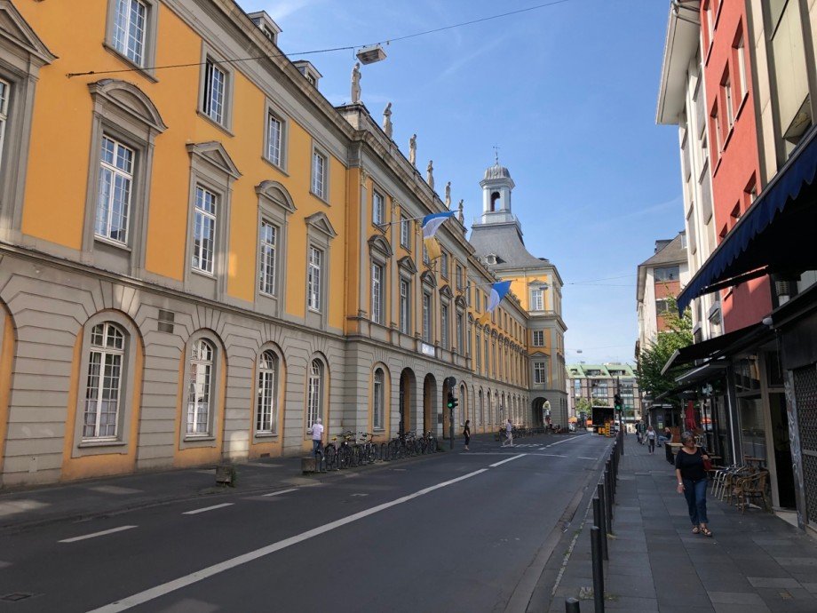 direkte Wohnumgebung 5 Etagenwohnung Bonn