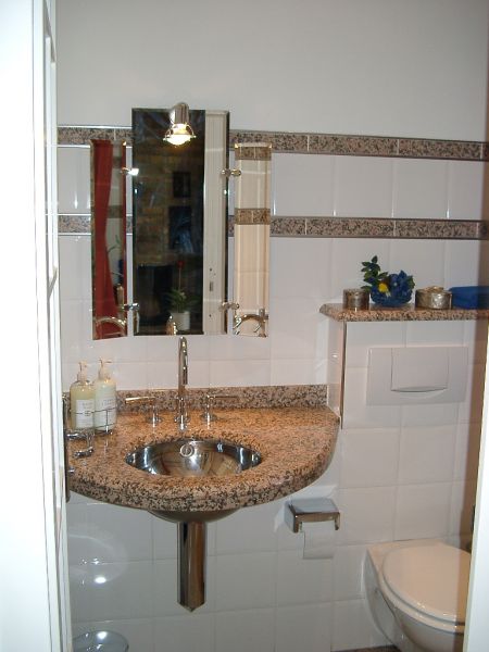 G�ste WC B�rohaus Bornheim
