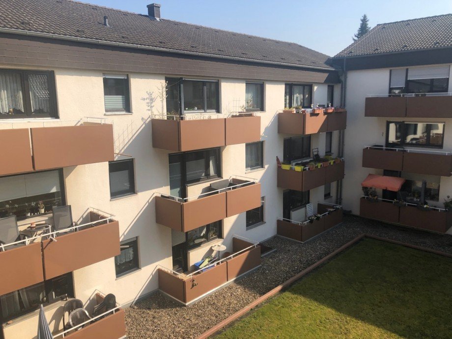 Blick vom Balkon Etagenwohnung Sankt Augustin