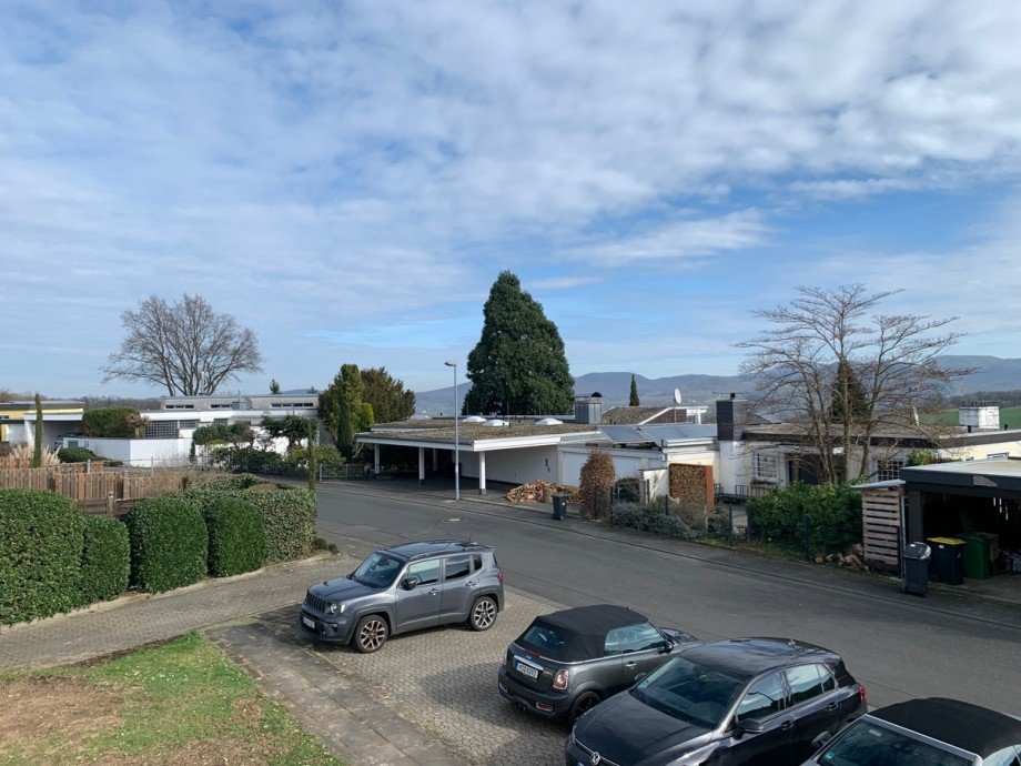 Blick vom OG Einfamilienhaus Wachtberg / Lie�em