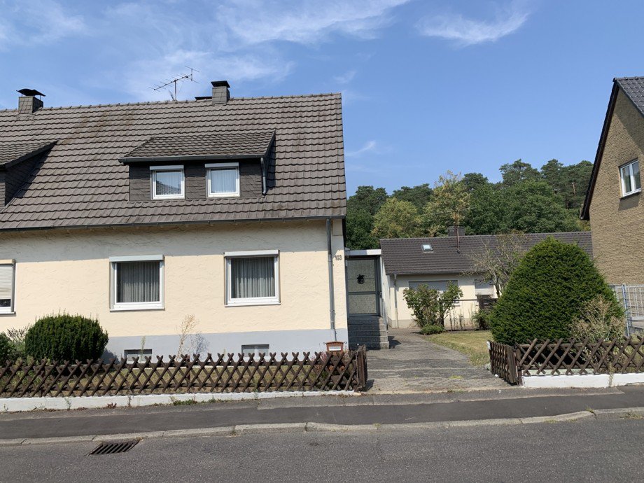 Vorderansicht Einfamilienhaus Siegburg / Stallberg