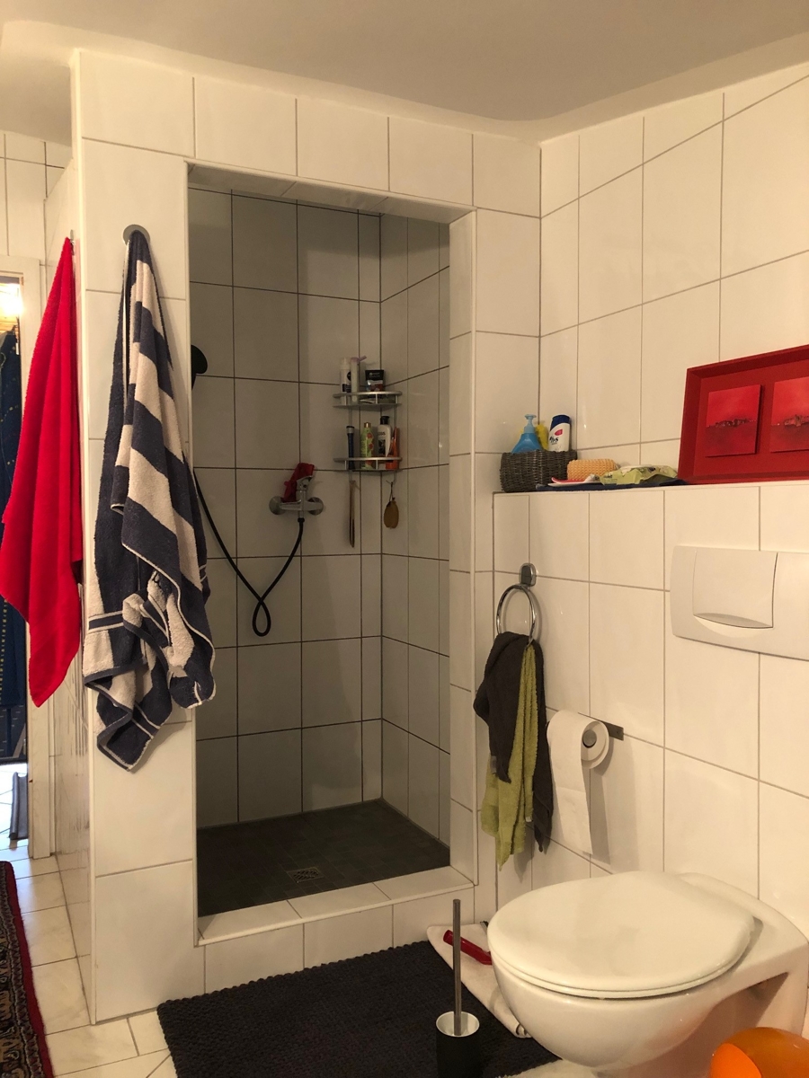 Ansicht Badezimmer Etagenwohnung Bonn