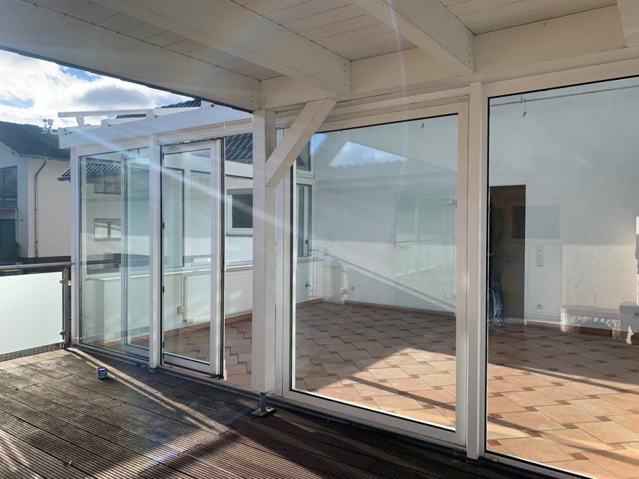 z. T. �berdachte Terrasse Etagenwohnung K�nigswinter / Ittenbach