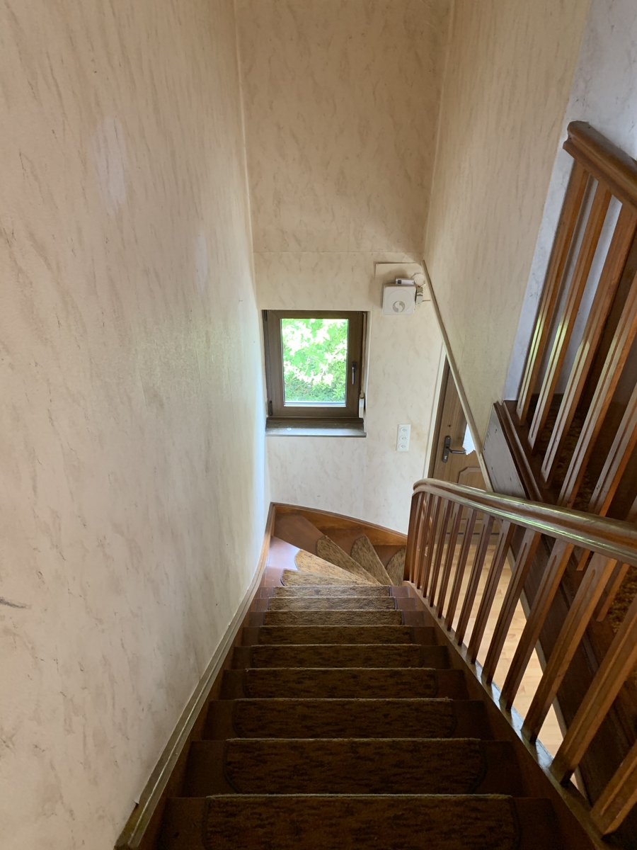Treppe ins OG Einfamilienhaus Rheinbach