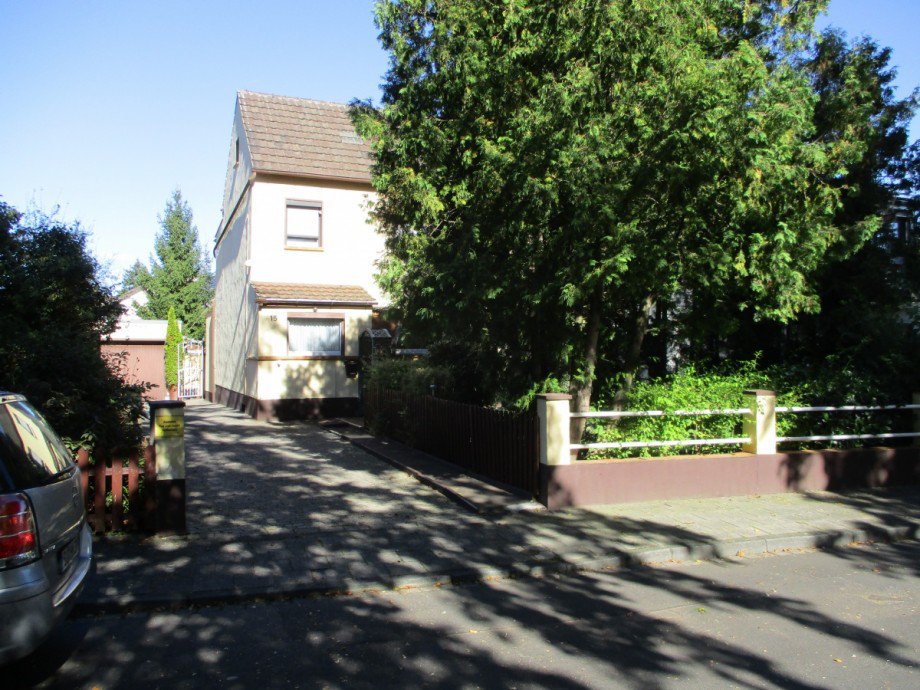 Aussenansicht Einfamilienhaus Sankt Augustin Niederpleis