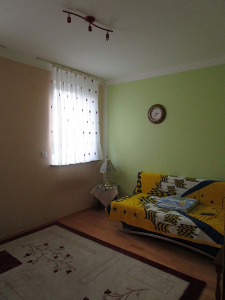 1.Kinderzimmer Wohnun 2 Mehrfamilienhaus K�nigswinter