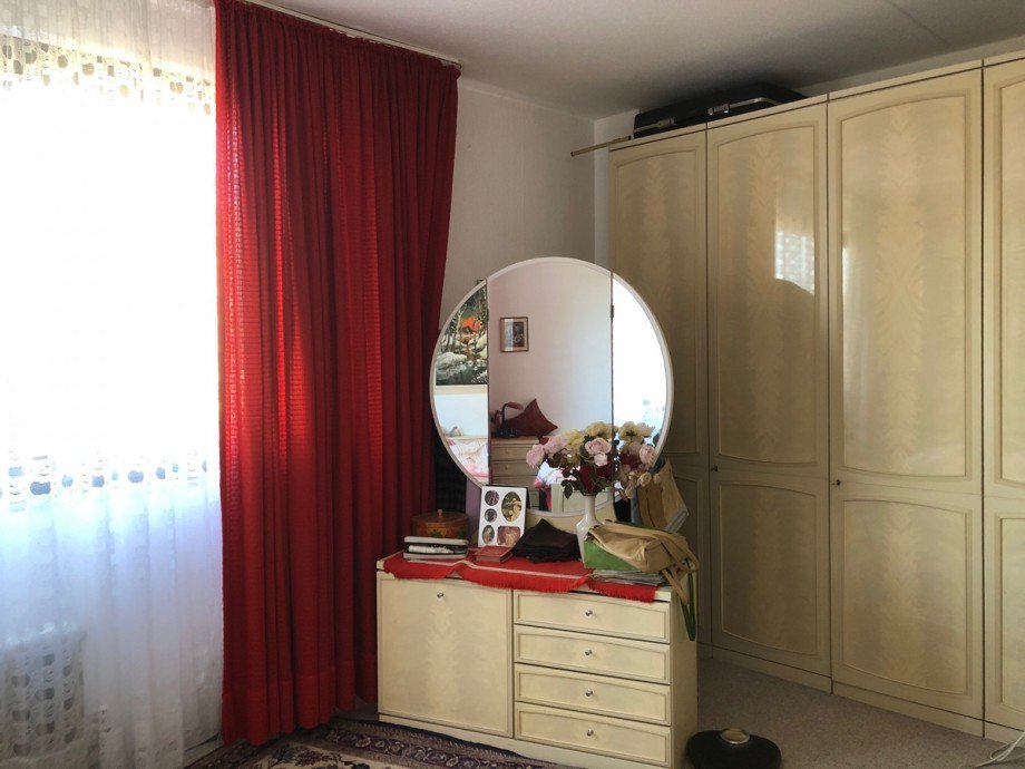 Ansicht gro�ees Schlafzimmer Reihenhaus Troisdorf / Spich