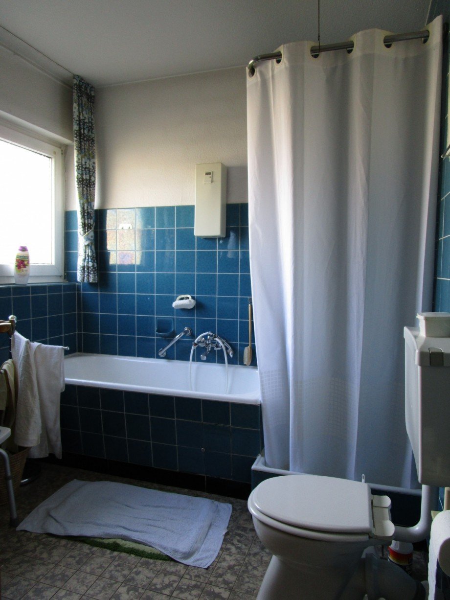 Badezimmer im OG Einfamilienhaus Sankt Augustin