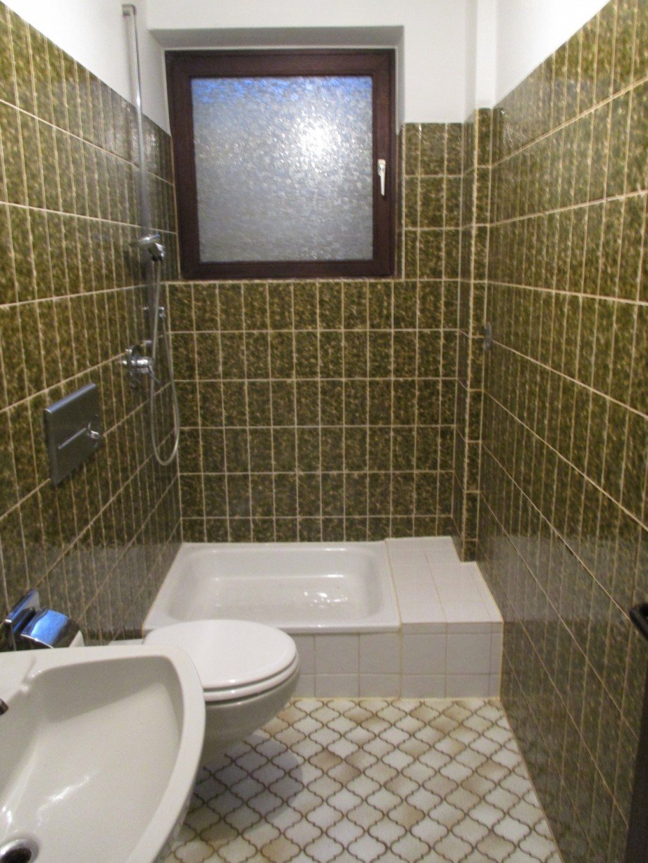 Duschbad Souterrainwohnung Sankt Augustin