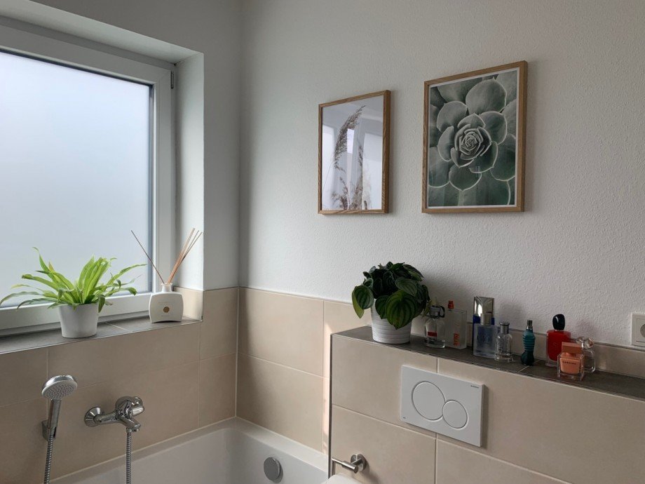 Bad im 1. OG mit Dusche und Wanne Reihenendhaus Niederkassel