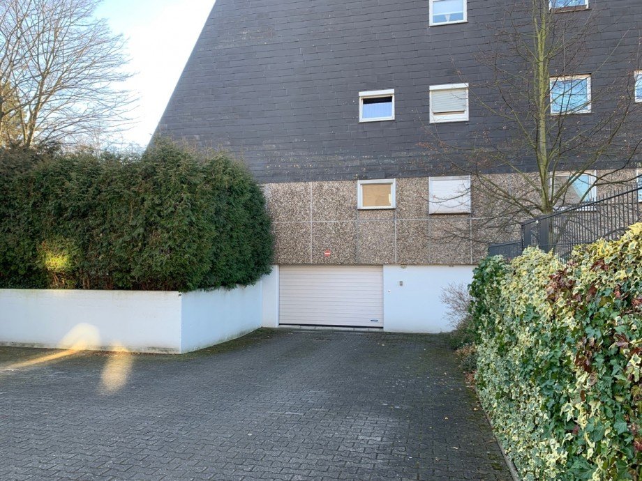 Tiefgarage - Au�enansicht Etagenwohnung Siegburg / Kaldauen