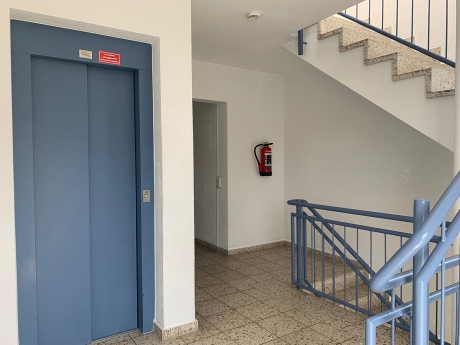 Treppenhaus mit Aufzug Etagenwohnung Sankt Augustin / Niederpleis