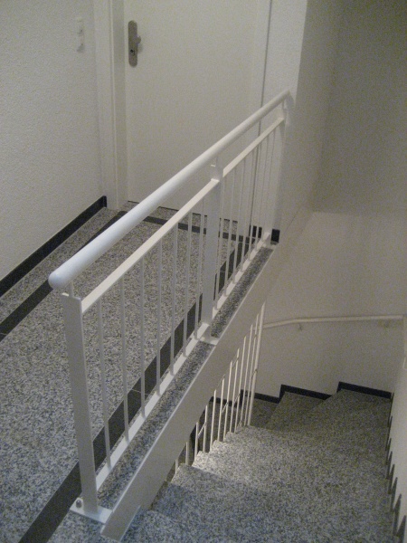 Treppenaufgang zur Wohnung Maisonettewohnung Troisdorf