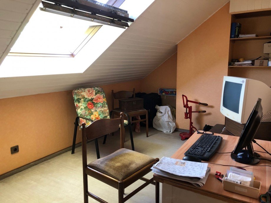 Kleines Zimmer im Dachgeschoss Doppelhaush�lfte Sankt Augustin