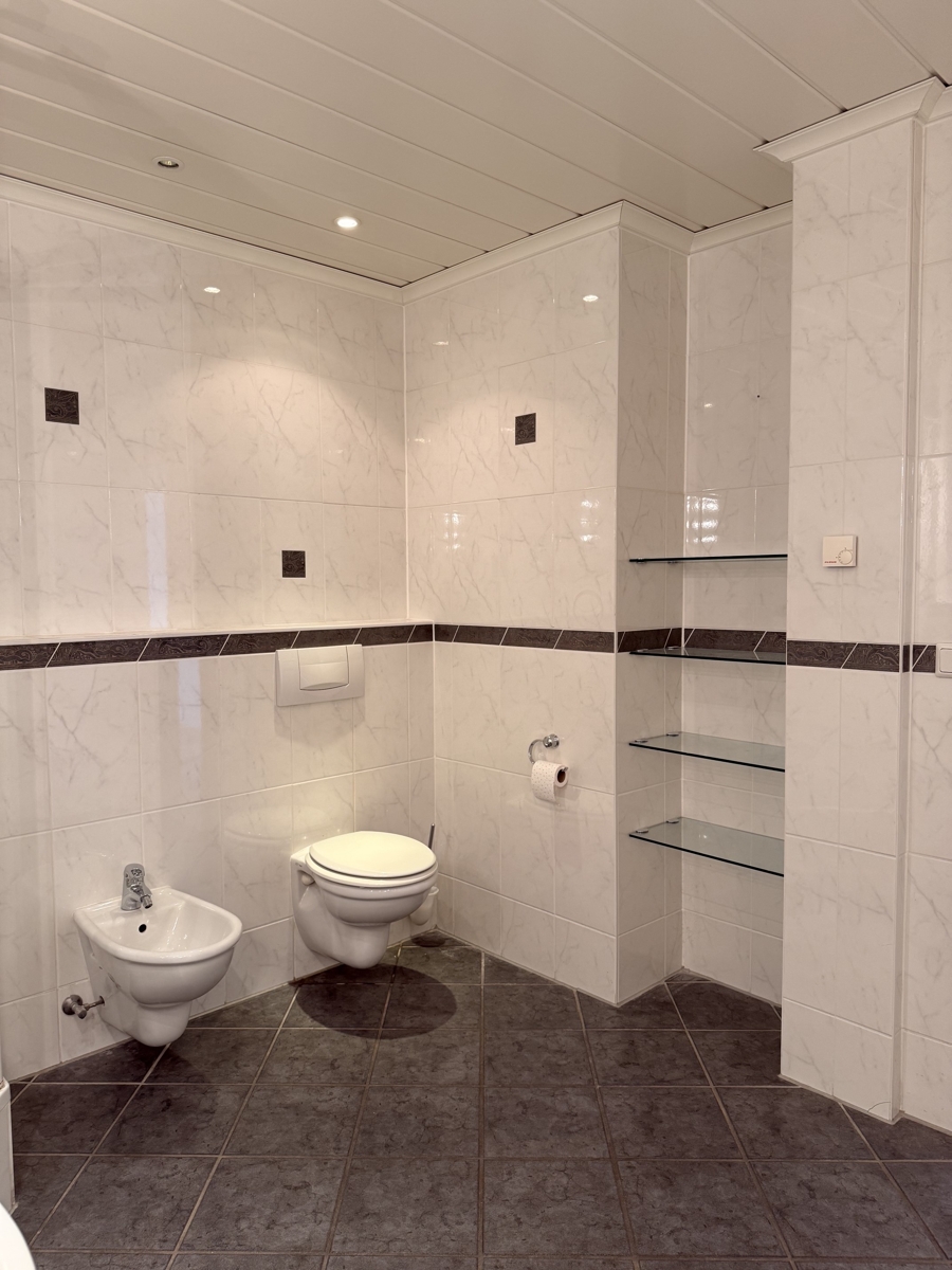 - Etagenwohnung Bonn