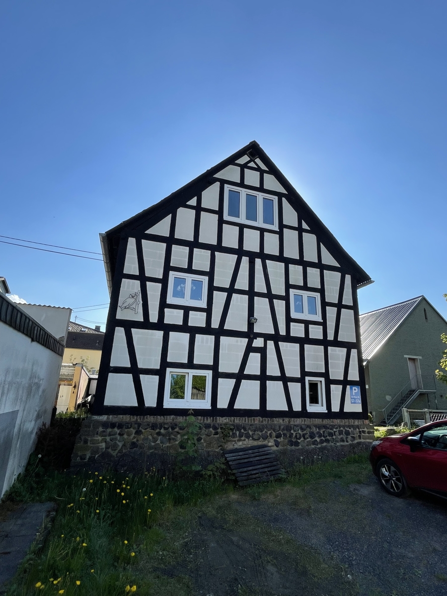 Aussenansicht Mehrfamilienhaus Asbach