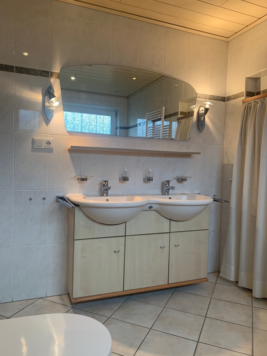 Badezimmer im EG Bungalow Sankt Augustin