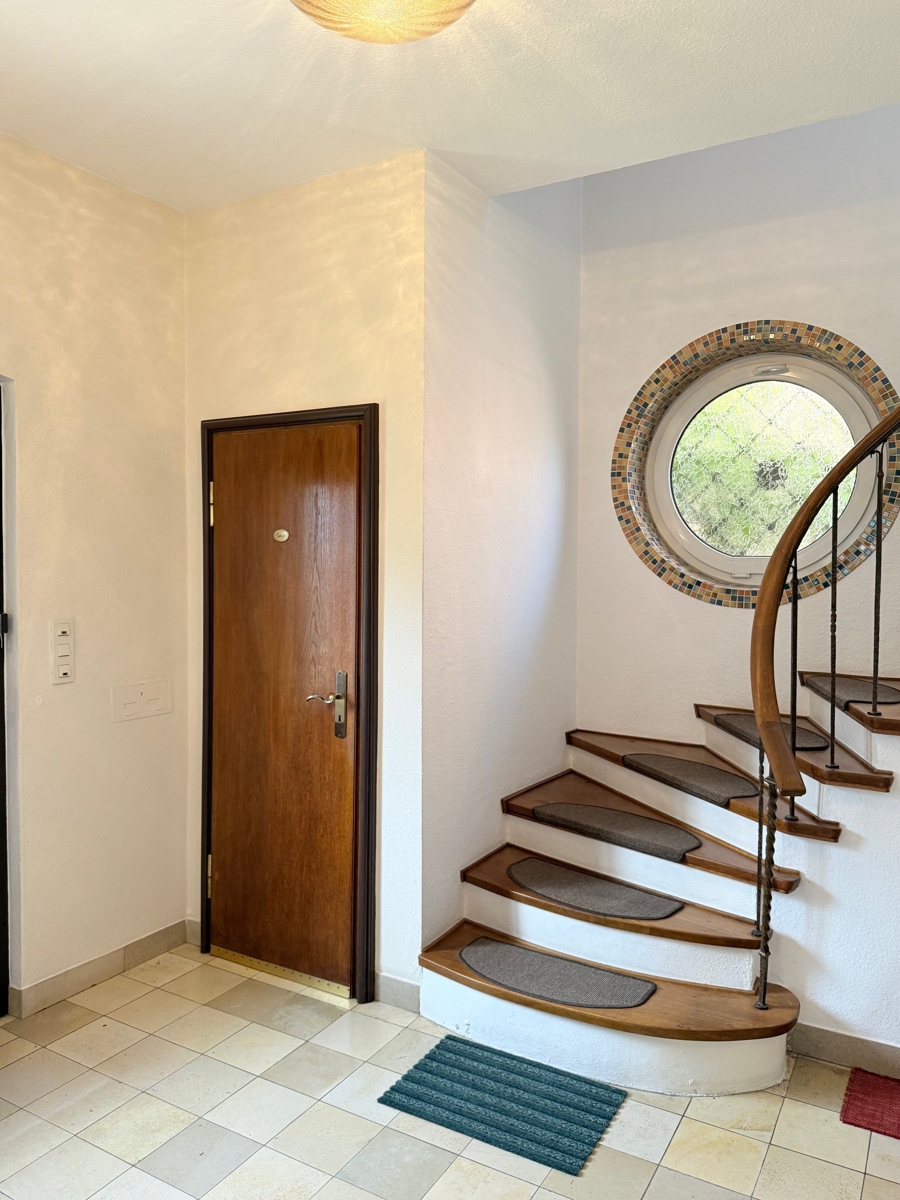 Diele mit Treppenhaus Einfamilienhaus Bonn