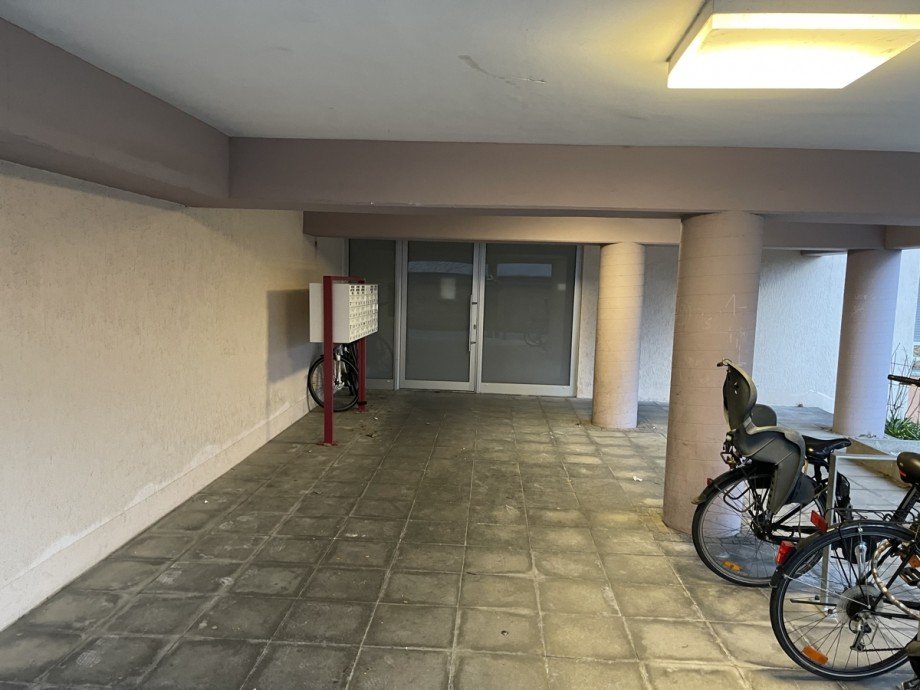 Hauseingang Etagenwohnung Bonn