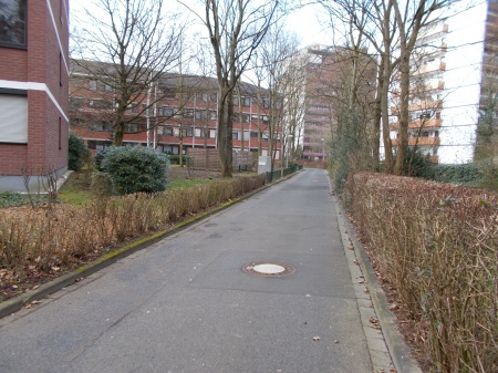 Weg zum Haus Etagenwohnung Sankt Augustin