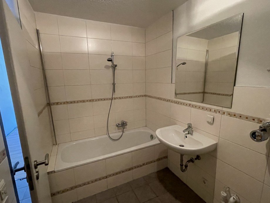 Bad Etagenwohnung Siegburg / Kaldauen