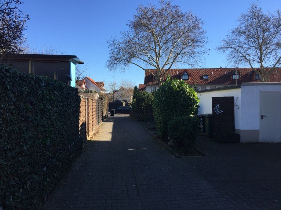 Weg zum Haus Reihenhaus Sankt Augustin