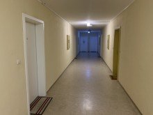 Hausflur SANKT AUGUSTIN, Niederpleis, Top 2-Zi. Wohnung im 1.OG, ca, 69 m� Wfl., Einbauk�che, Balkon, Keller.