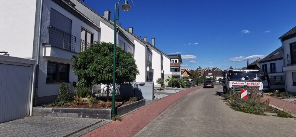 Wohnumgebung Reihenendhaus Niederkassel