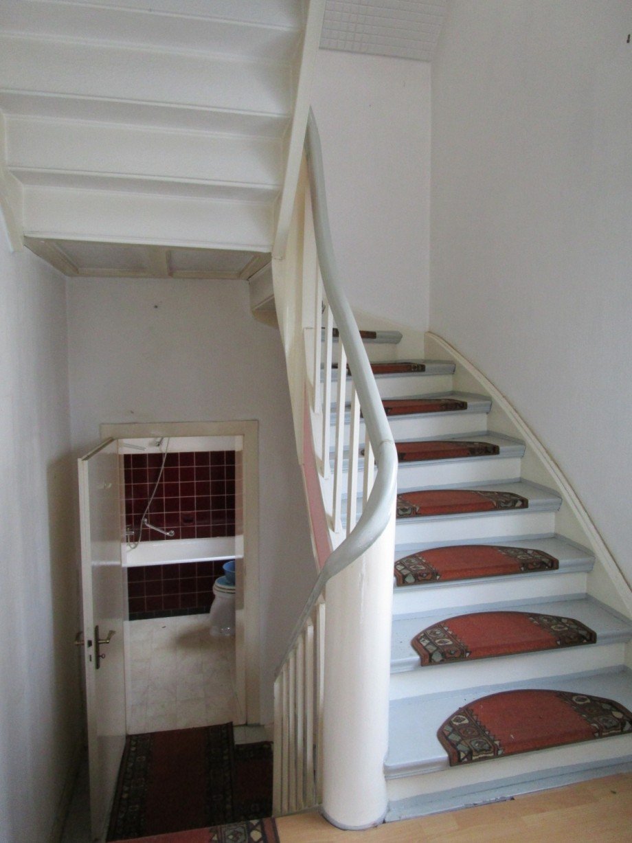 Treppenaufgang EG - OG Einfamilienhaus Sankt Augustin / Meindorf