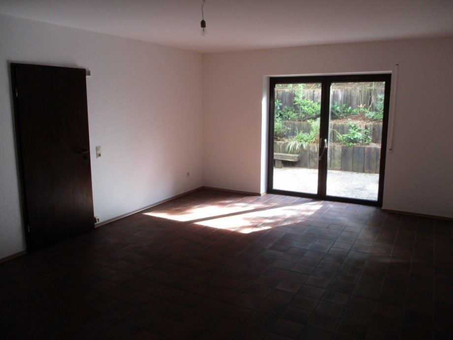 Wohn/Schlafbereich Souterrainwohnung Sankt Augustin