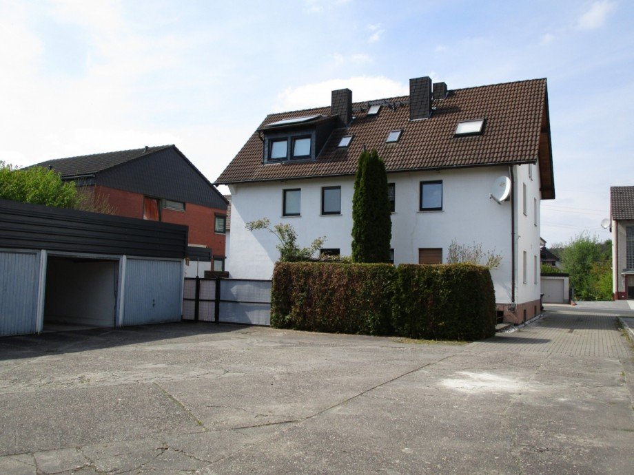 R�ckansicht Doppelhaush�lften Mehrfamilienhaus Lohmar