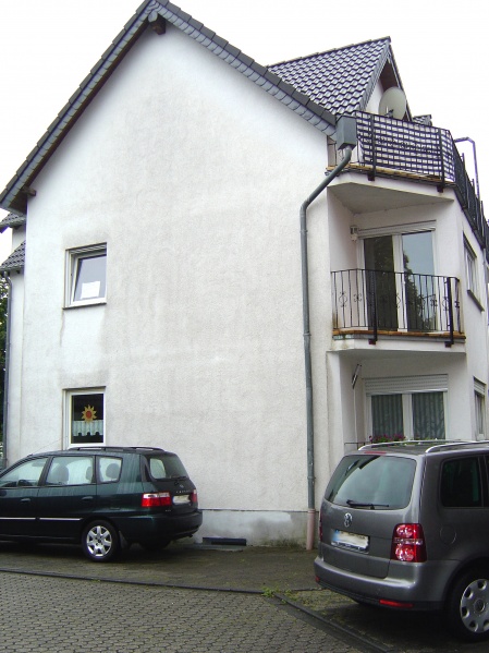 Aussenansicht Hennef Etagenwohnung HENNEF -zentrale Lage- 3 Zimmer-Wohnung mit Balkon, ca. 100 m� Wfl.