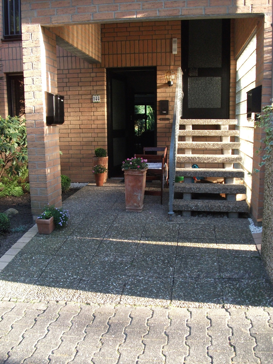 Hauseingang gesamt Reiheneckhaus Sankt Augustin