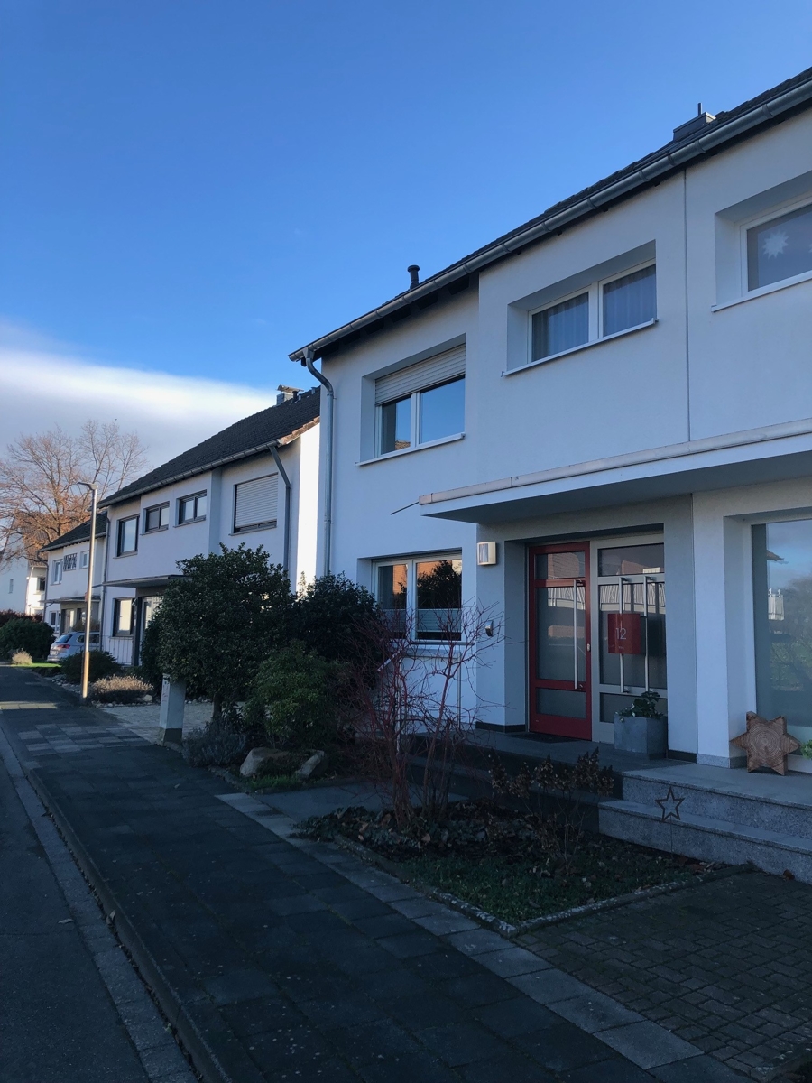 Hausansicht Doppelhaush�lfte Sankt Augustin