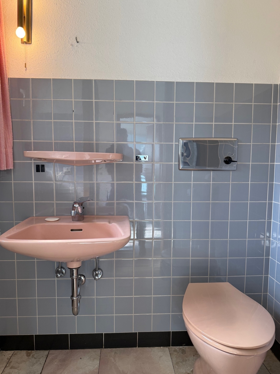 G�ste-WC im EG Reiheneckhaus Bonn