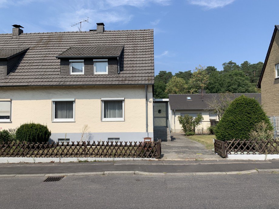 Vorderansicht Einfamilienhaus Siegburg / Stallberg