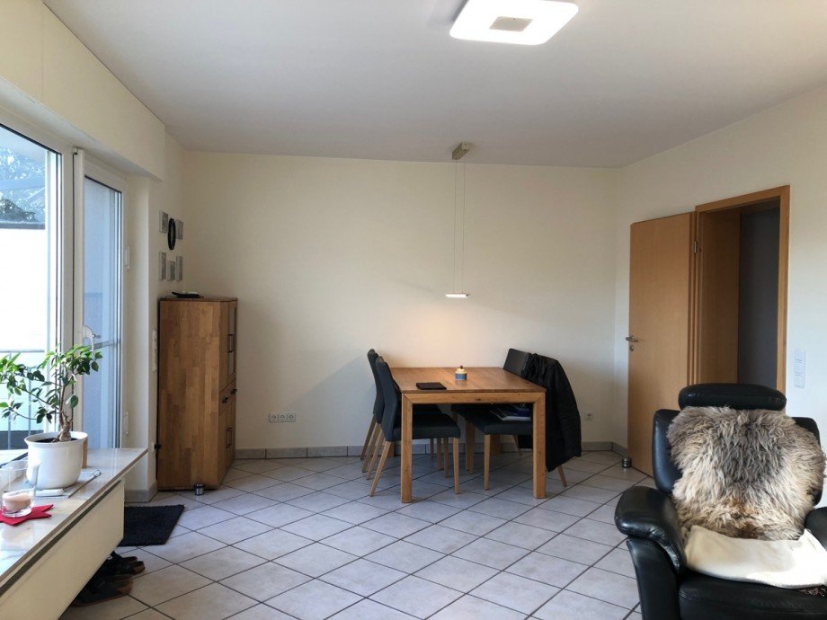 helles Wohn,- Esszimmer Doppelhaush�lfte Sankt Augustin