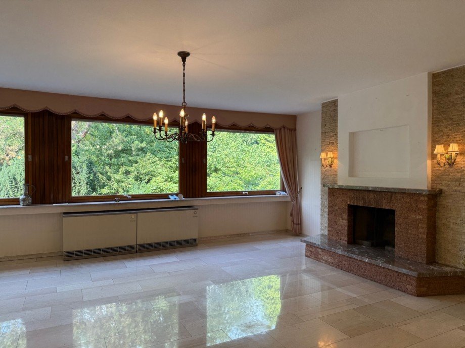 gro�es Wohn,- Esszimmer Reiheneckhaus Bonn