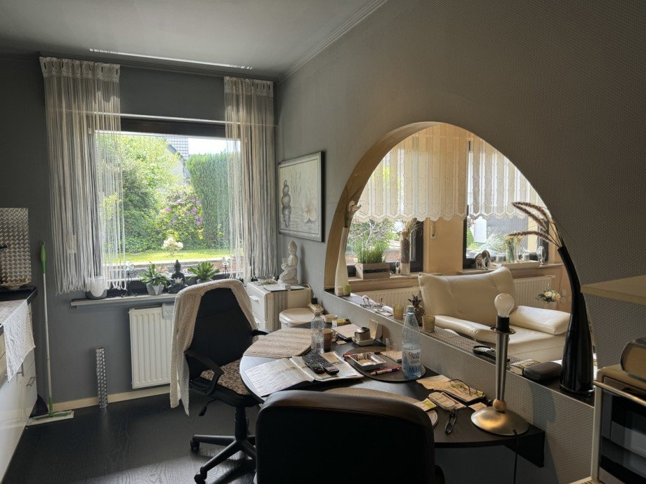 Essbereich EG Zweifamilienhaus R�srath