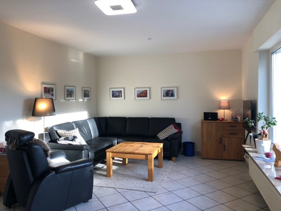 helles Wohn,- Esszimmer Doppelhaush�lfte Sankt Augustin