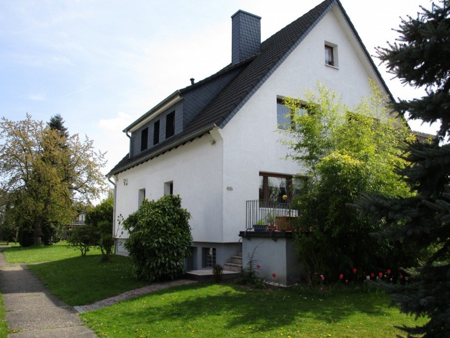 Vorderansicht Zweifamilienhaus Mehrfamilienhaus Lohmar