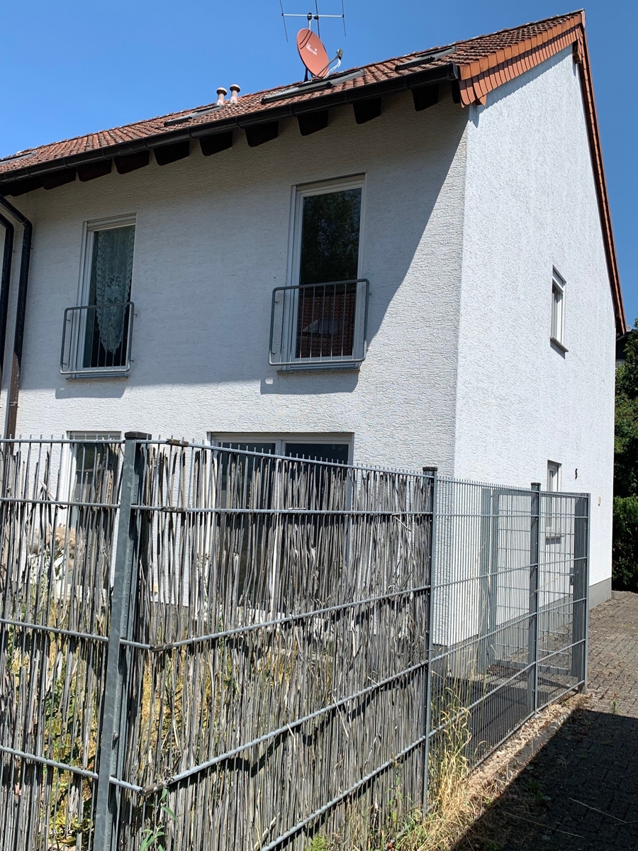 . Doppelhaush�lfte Niederkassel