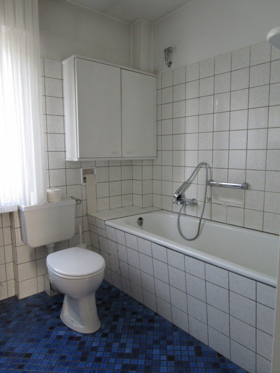 Badezimmer im 1. OG Reiheneckhaus Sankt Augustin
