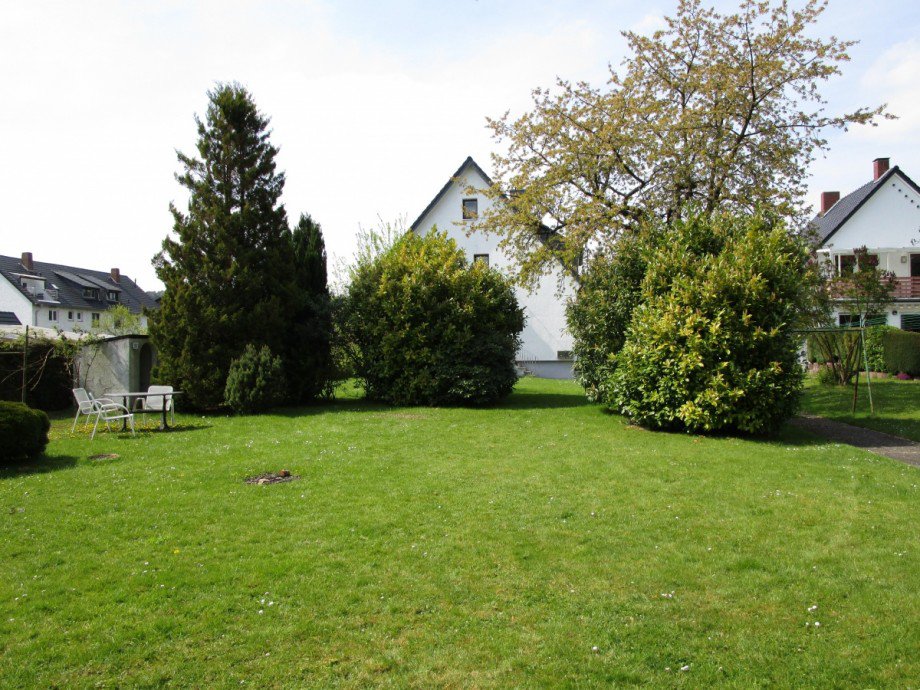 Garten Zweifamilienhaus Lohmar