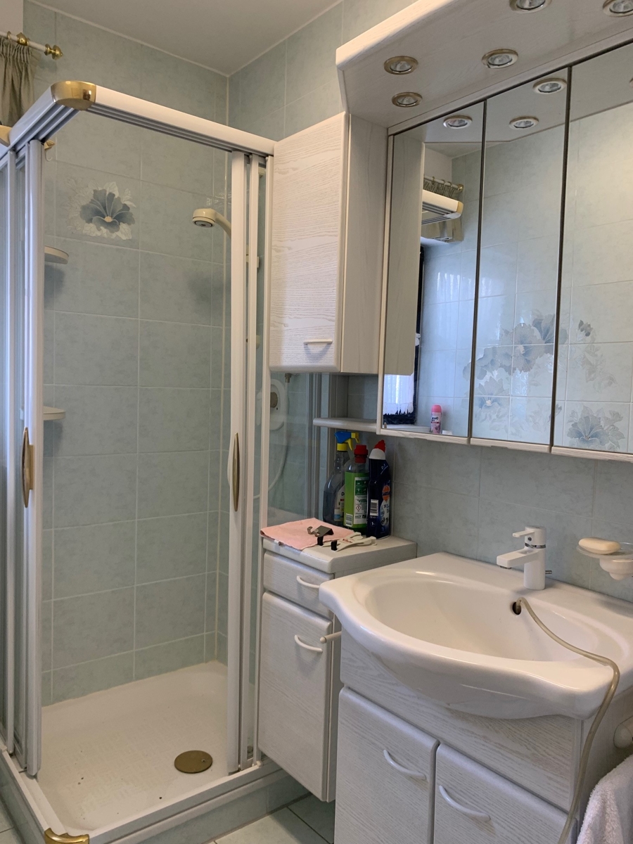 Duschbad mit WC Einfamilienhaus Bad Honnef